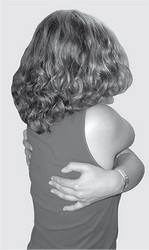 Боль под правой лопаткой сзади со стороны спины: причины и лечение